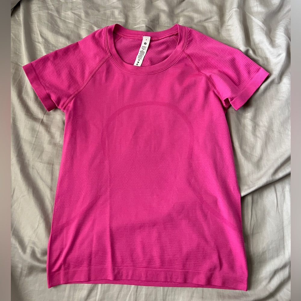 lululemon sonic pink swiftly tech size 4 race length